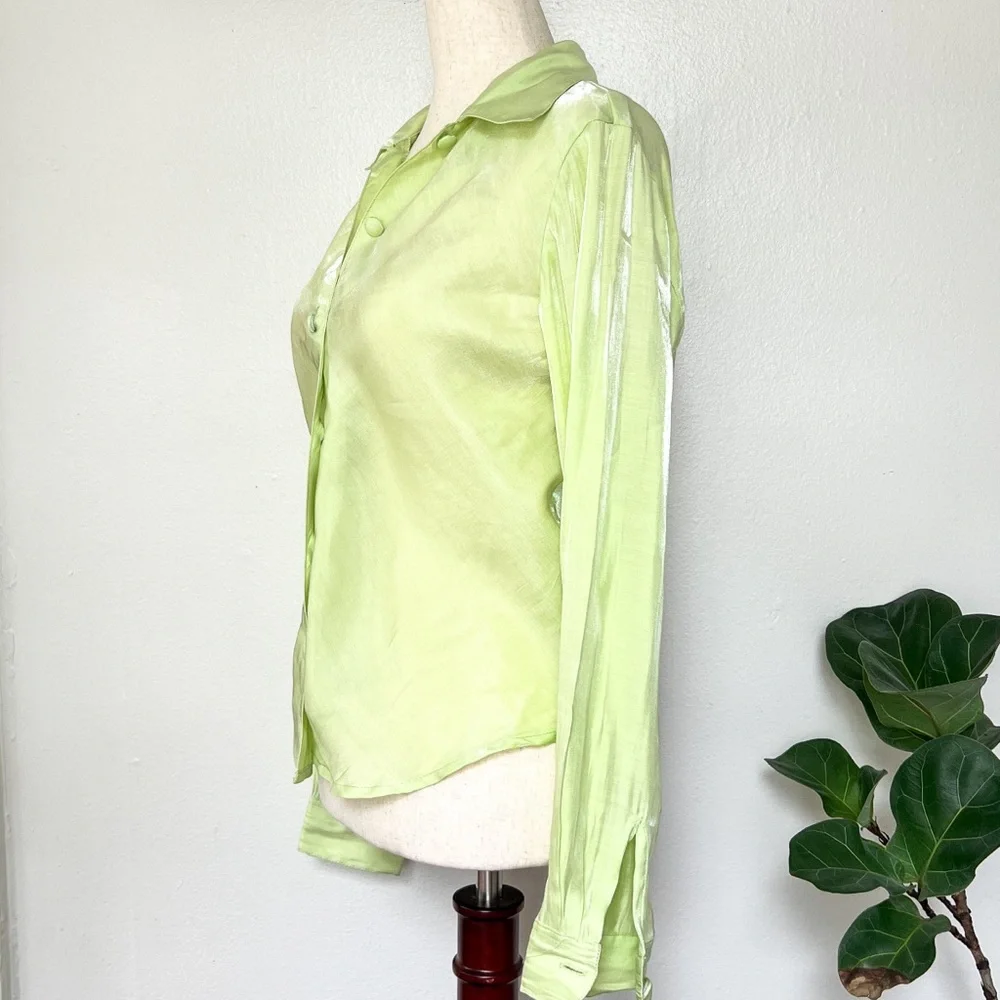 VINTAGE 🍏 Pastel Lime Green Silky Button-up Blouse - Picture 3 of 5